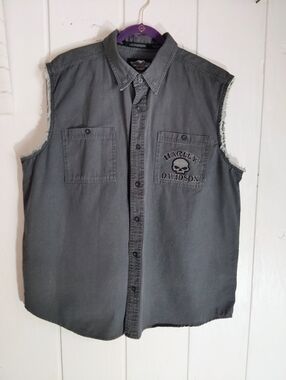 Harley-Davidson, Sleeveless Button-Front Shirt with Skull Patch. Size 2XL